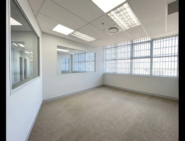 637M² OFFICE TO LET IN UMHLANGA RIDGE